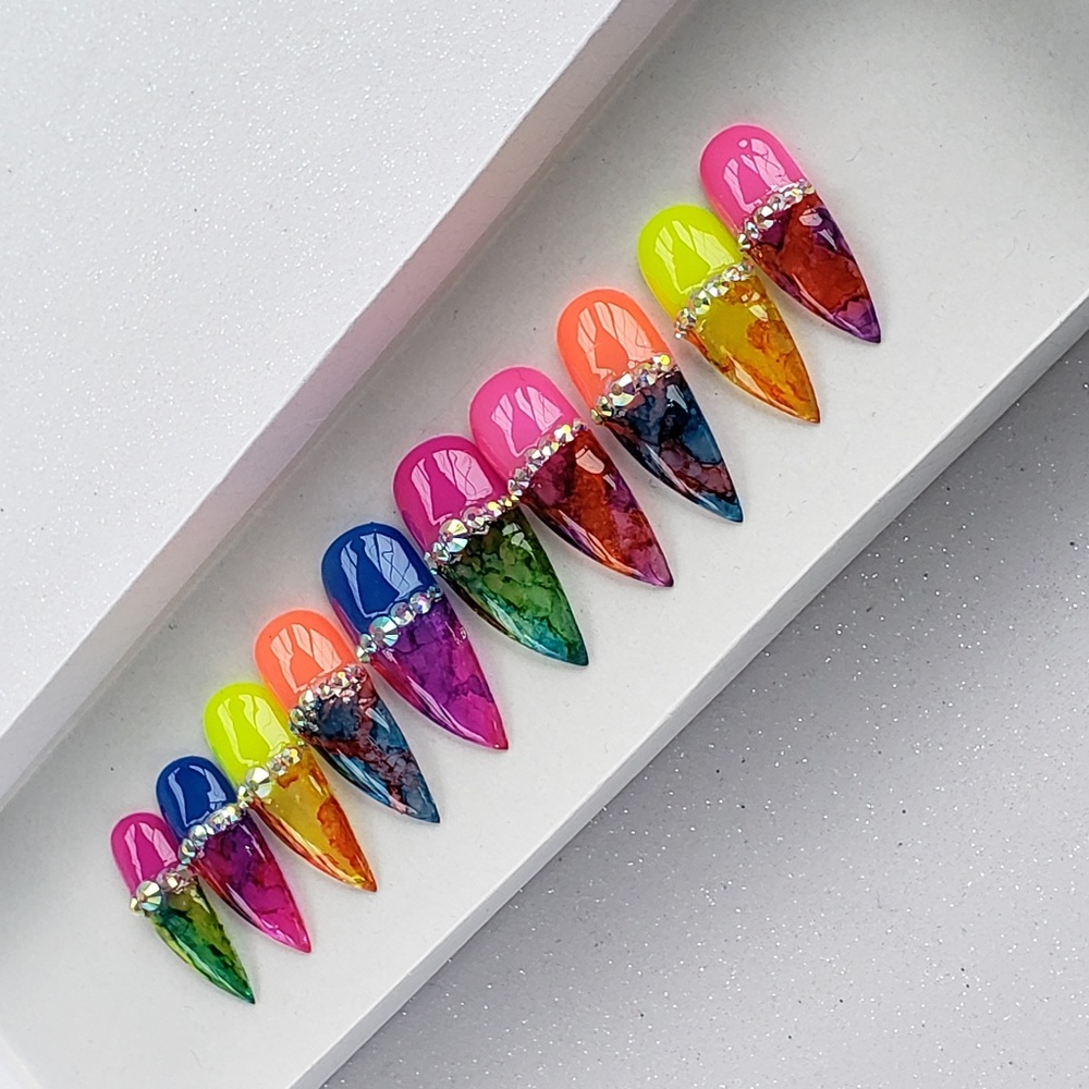 *Rainbowlita* Reusable Press On Nails